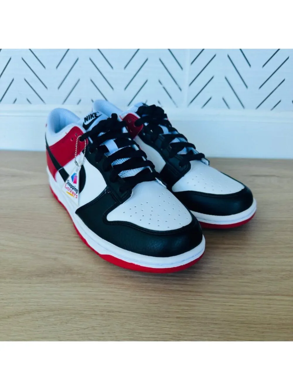 ⭐Rare Nike Dunk Low GS Sz 6.5Y Big Kids Shoes Sneakers Black Red Whie HF9980-600